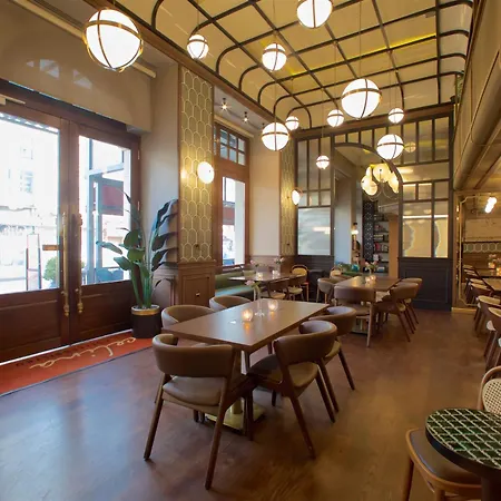 时代报金角湾酒店 4*