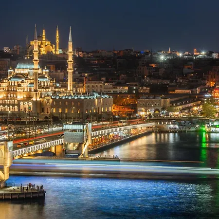 مومنتو غولدن هورن 4*