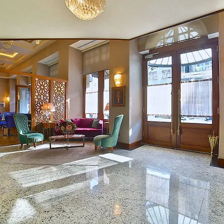 مومنتو غولدن هورن فندق