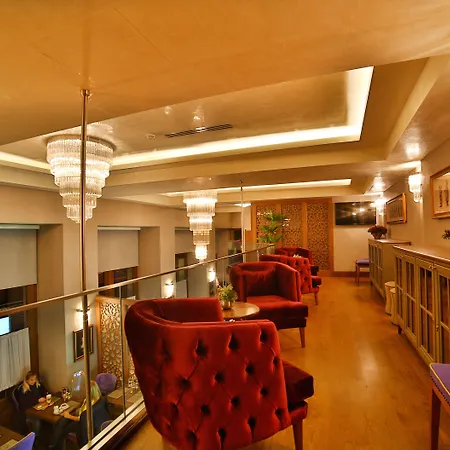 مومنتو غولدن هورن فندق 4*