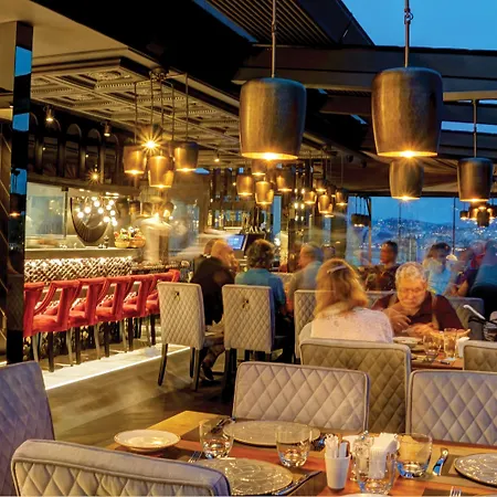 فندق مومنتو غولدن هورن