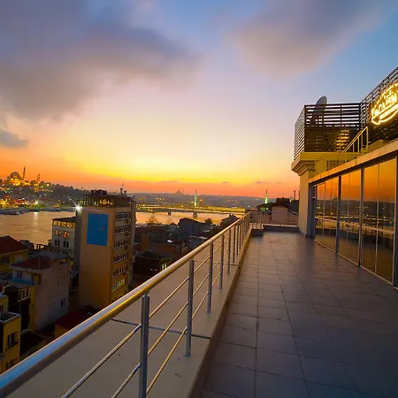 Отель Momento Golden Horn 4*