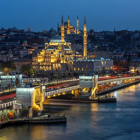 Momento Golden Horn Istanbul